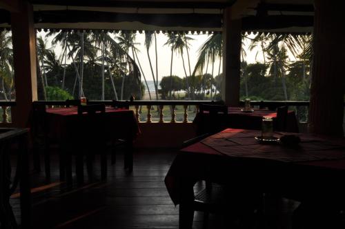 Étterem, Ocean View Hotel in Bentota
