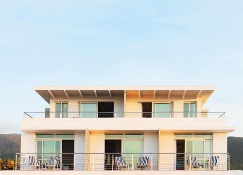 المنظر الخارجي, One Marine Drive Boutique Hotel & Spa by The Living Journey Collection in هيرمانوس