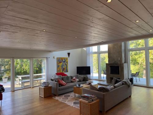 Scandinavian Villa with Sea Views Stockholm in Saltsjöbaden