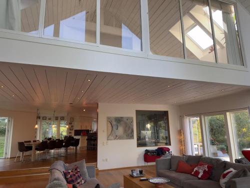 Scandinavian Villa with Sea Views Stockholm in Saltsjöbaden