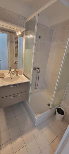 Les Jardins du Cap, piscine, parking, 50m plage in อากด์