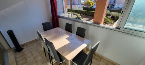 Les Jardins du Cap, piscine, parking, 50m plage in อากด์