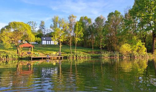 pludmale, VIVA LA VIDA Lake house in Smederevska Palanka