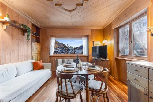 Bormio - 2BR apt Private Garage and Wi-Fi