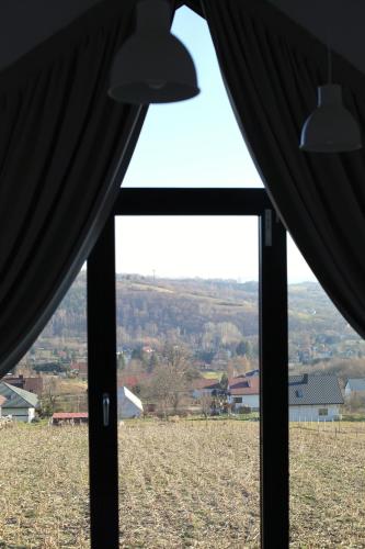 Szary Mały Domek na Ostrej Górze w Pleśnej koło Tarnowa (Szary Maly Domek na Ostrej Gorze w Plesnej kolo Tarnowa) in Rzuchowa