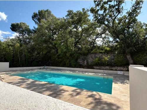 Studio aux Roches Fleuries in Lezignan-la-Cebe