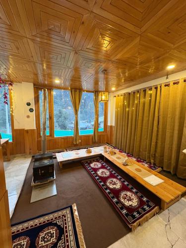 Restorāns, The Pahadi Soul Stay and Café in Jibhi
