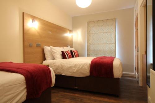 Salisbury Renovated Apartment - image 5