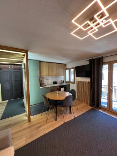 Cosy studio for 4 near ski lift, CRETES B24 in Veksa