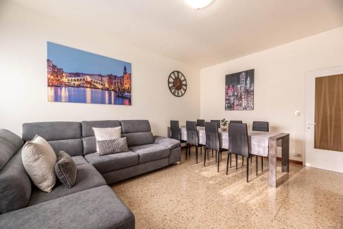 Közös társalgó / TV, Sole Apartment Residence In Venice - 5min from Airport in Campalto