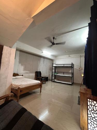 Sabari Rooms in Erumely