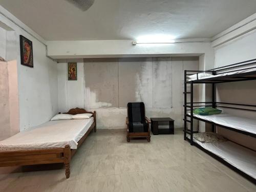 Sabari Rooms in Erumely