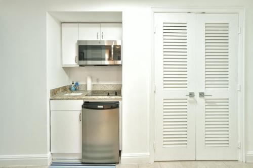 Luxury Studio at The Ritz-Carlton Key Biscayne in Key Biscayne (FL)