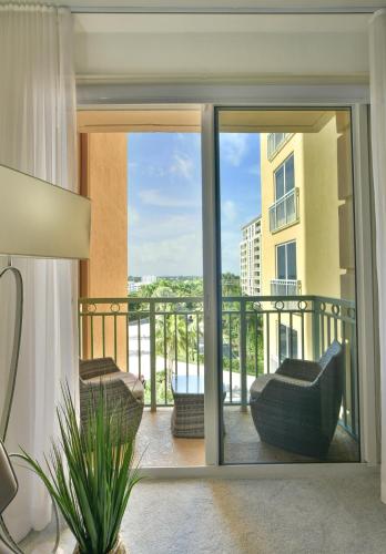 Luxury Studio at The Ritz-Carlton Key Biscayne in Key Biscayne (FL)