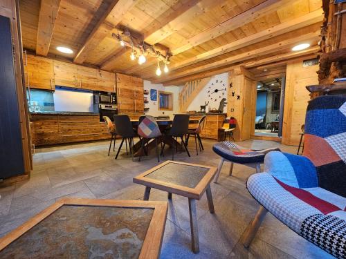Chalet le Nid independant mountain chalet in Morzine