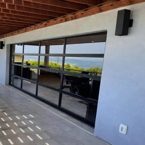 Contemporary Ocean Sunset Views with Firepit Pt Loma close to PLNU in San Diego, USA