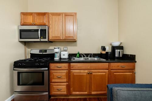 Iekārtas, Luxe Cozy 1 bedroom 1 bathroom near downtown in Rosemont (CA)