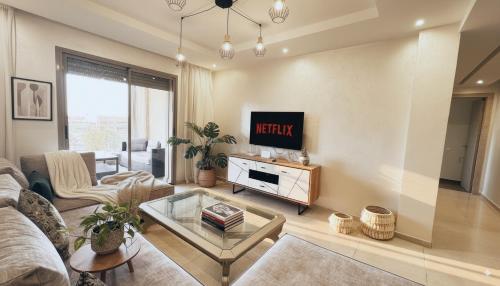 Central Cozy Kesh - Pool - Terrace