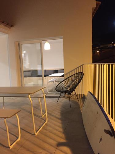 ระเบียง/ชานเรือน, Hostel do Mar in บอร์เดย์รา