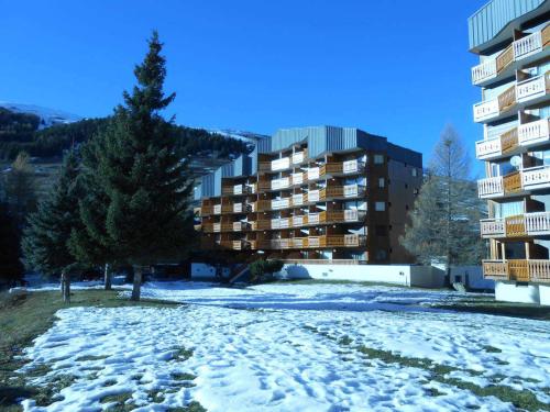 Studio couple 2 pers, ski aux pieds, centre, ascenseur - FR-1-516-226