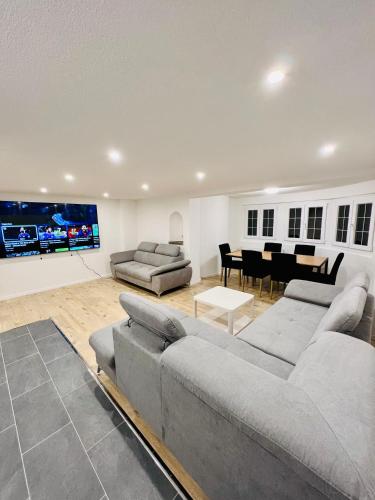 Luxury Apartment for WEF and Ski in Luzein