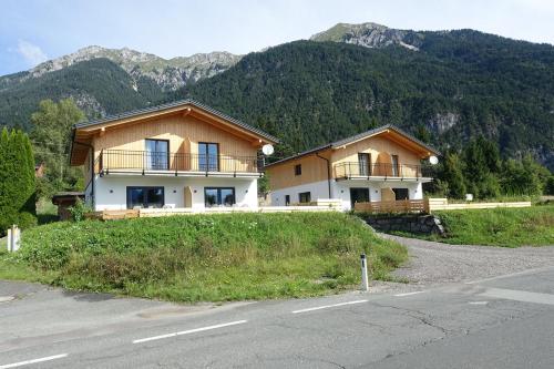 Chalets Dualhaus, 2 Apartments mit Sauna, Nähe Pressegger See, Skibus zum Nassfeld in Hermagor, Österreich