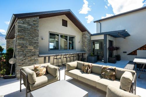 Limerick Lane |Fire Place|Lake Views |BBQ |AC - image 14