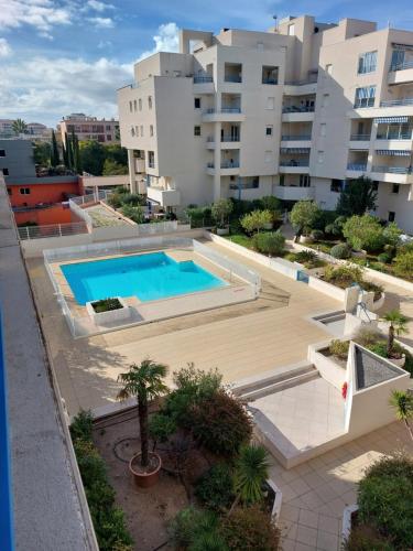 FREJUS proche plage - Location Appartement F2 climatisé avec balcon