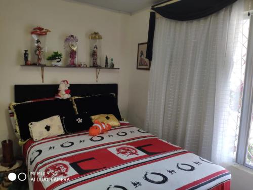 3 bedrooms, 9 beds