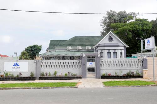 Riveria Guest Lodge and SPA in Southernwood