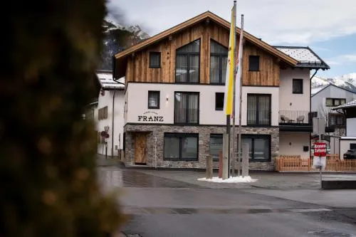 FRANZ alpine living - Apartments in Sankt Anton am Arlberg, Österreich
