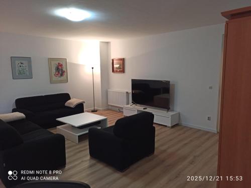 Urban Four Apartment, private Parking