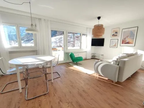 Big studio, just renovated, great views, with free parking in Leukerbad, Schweiz