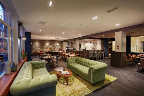 Pub/Lounge, Hotel Lion D'Or in Stationsbuurt