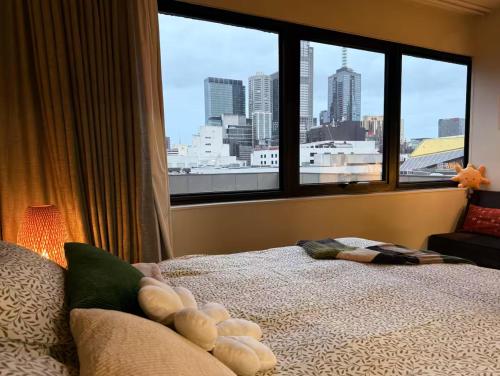 Emporium 1BR & 2BR Apt - Melbourne CBD, Melbourne