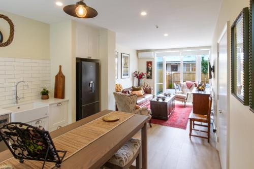 Central 3BR and 2 and half Bath Townhouse with Parking