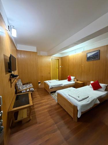 Mandrelling Inn in Tawang