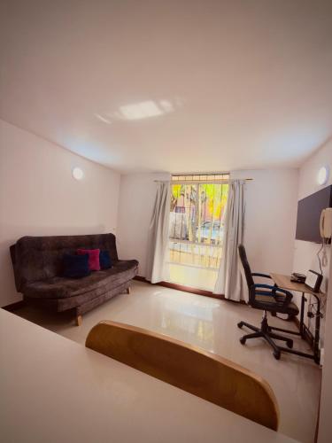 RentalsOP AN03 Apto cerca al Metro tranvía, minutos del estadio y poblado, la mejor ubicación en Medellin