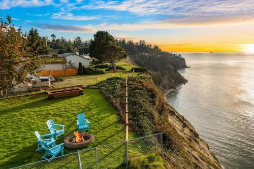 Marbella Lane Wave HS w EV Charger Oceanfront - image 12
