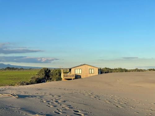 Beachfront Dune House in Opunake