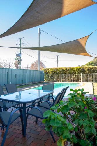 The Kidman Wayside Inn in Grifitas