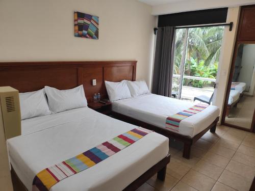 Hotel Machos Mahahual Room Type - Standard Quadruple Room
