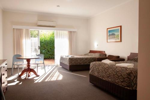 The Kidman Wayside Inn in Grifitas