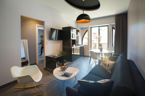 Deluxe Apartment