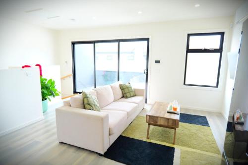 All you need for work, stay and relax in Reservoir