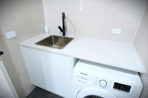 All you need for work, stay and relax in Reservoir