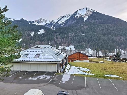 Appartement cosy avec balcon, parking et animaux admis in La Chapelle-d'Abondance