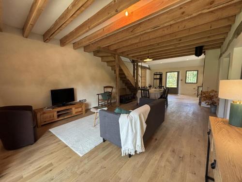 Gîte Écologique Accueillant en Sologne Bourbonnaise, Animaux Acceptés, Parking - FR-1-489-614 (Gite Ecologique Accueillant en Sologne Bourbonnaise, Animaux Acceptes, Parking - FR-1-489-614) in Beaulon