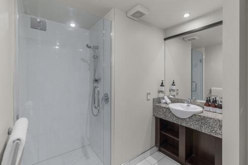 Alpine Village 23 - 2 bed with lake views - image 14