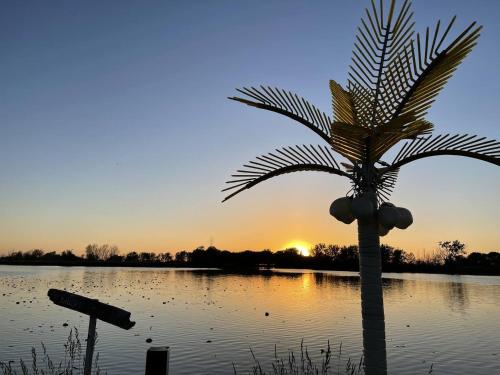 Country Charm on the Sandusky Live Music Nearby in فريمونت